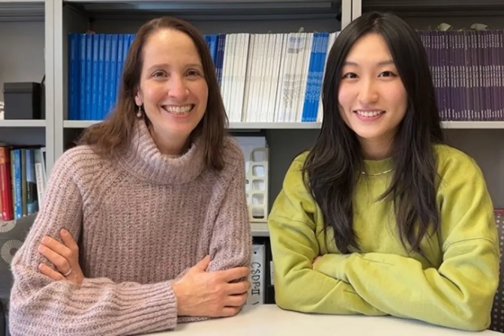 Nancy McElwain (left) and Xiaomei Li, Department of Human Development and Family Studies, looked at how toddler-mother attachment impacted adolescents’ ability to gauge trustworthiness in strangers. Credit: Kexin Hu/ University of Illinois
