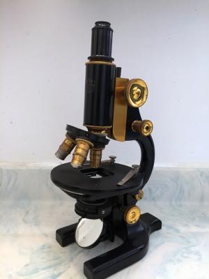 Antique Microscope. Image by Dr. Isabel Walls, USDA NIFA